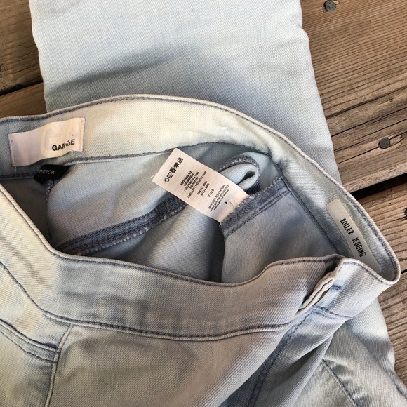 High Rise GARAGE Light Wash Distressed Jegging (Size 1) - Picture 6 of 6